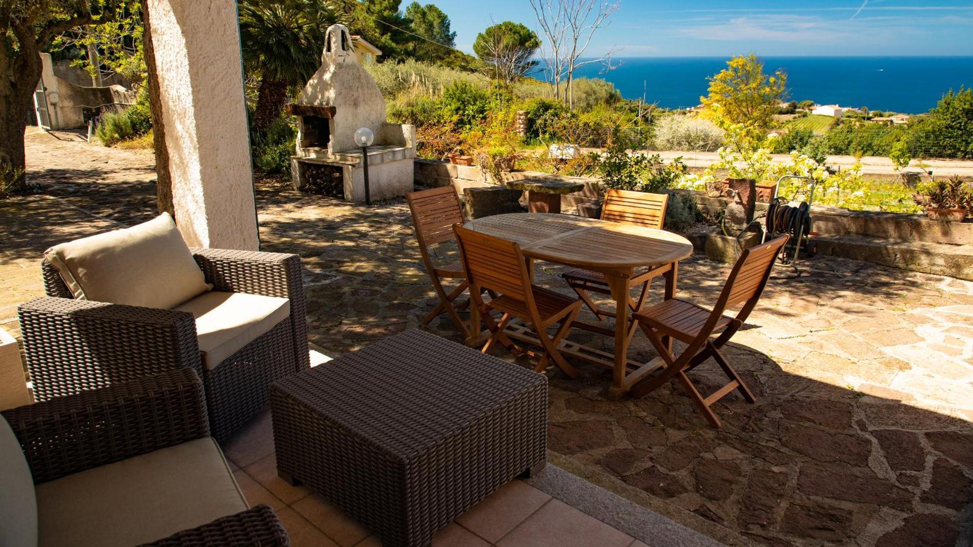 Magomadas Welcomely - Badde Nuraghe Dimora Vista Mare Con Parcheggio Privato מראה חיצוני תמונה